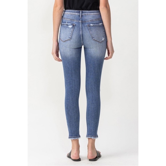 NWT Lovervet Juliana Full Size High Rise Distressed Skinny Jeans - Picture 2 of 6